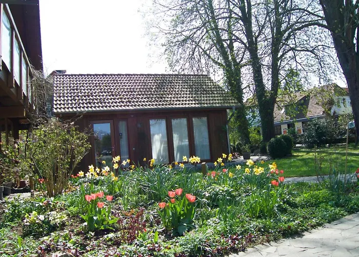 Kastaniengruen Feriehus *